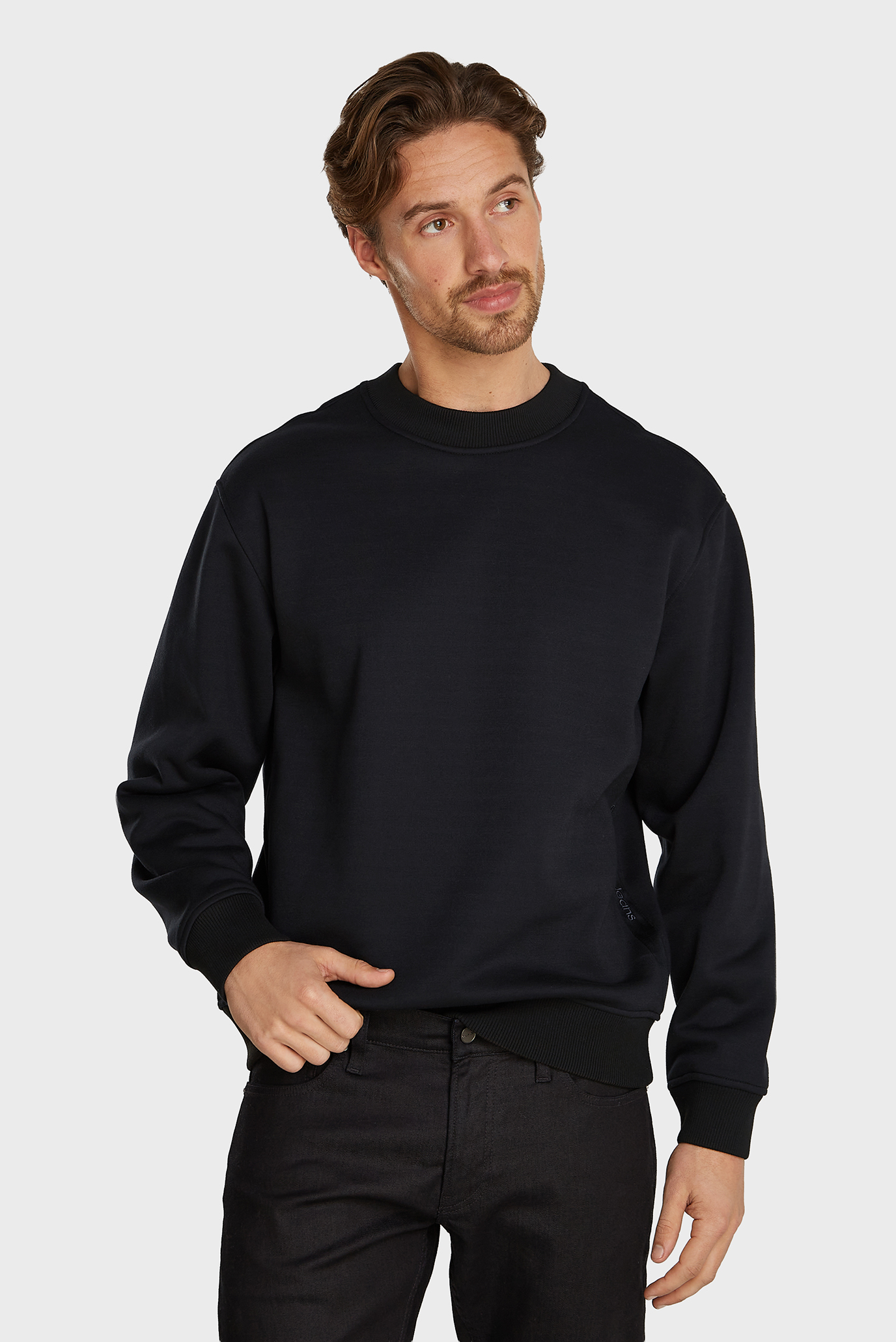 Мужской черный свитшот LOGO TAPE Черный L Calvin Klein Jeans J30J326145 Мужской черный свитшот LOGO TAPE Черный L Calvin Klein Jeans J30J326145