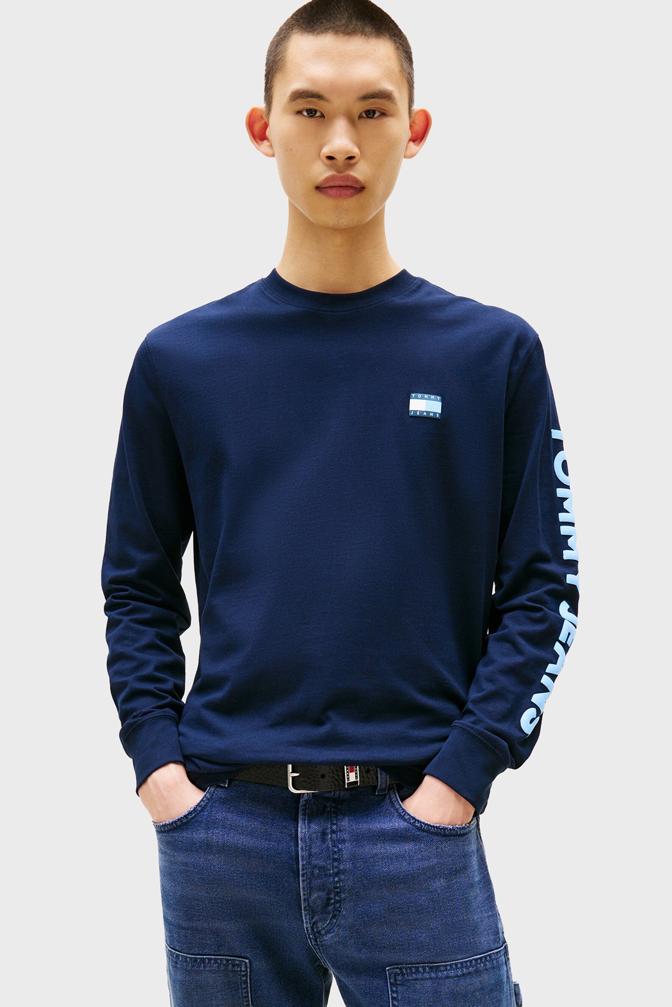 Мужской темно-синий лонгслив REG POP COL Синий XXL Tommy Jeans DM0DM21591 Мужской темно-синий лонгслив REG POP COL Синий XXL Tommy Jeans DM0DM21591