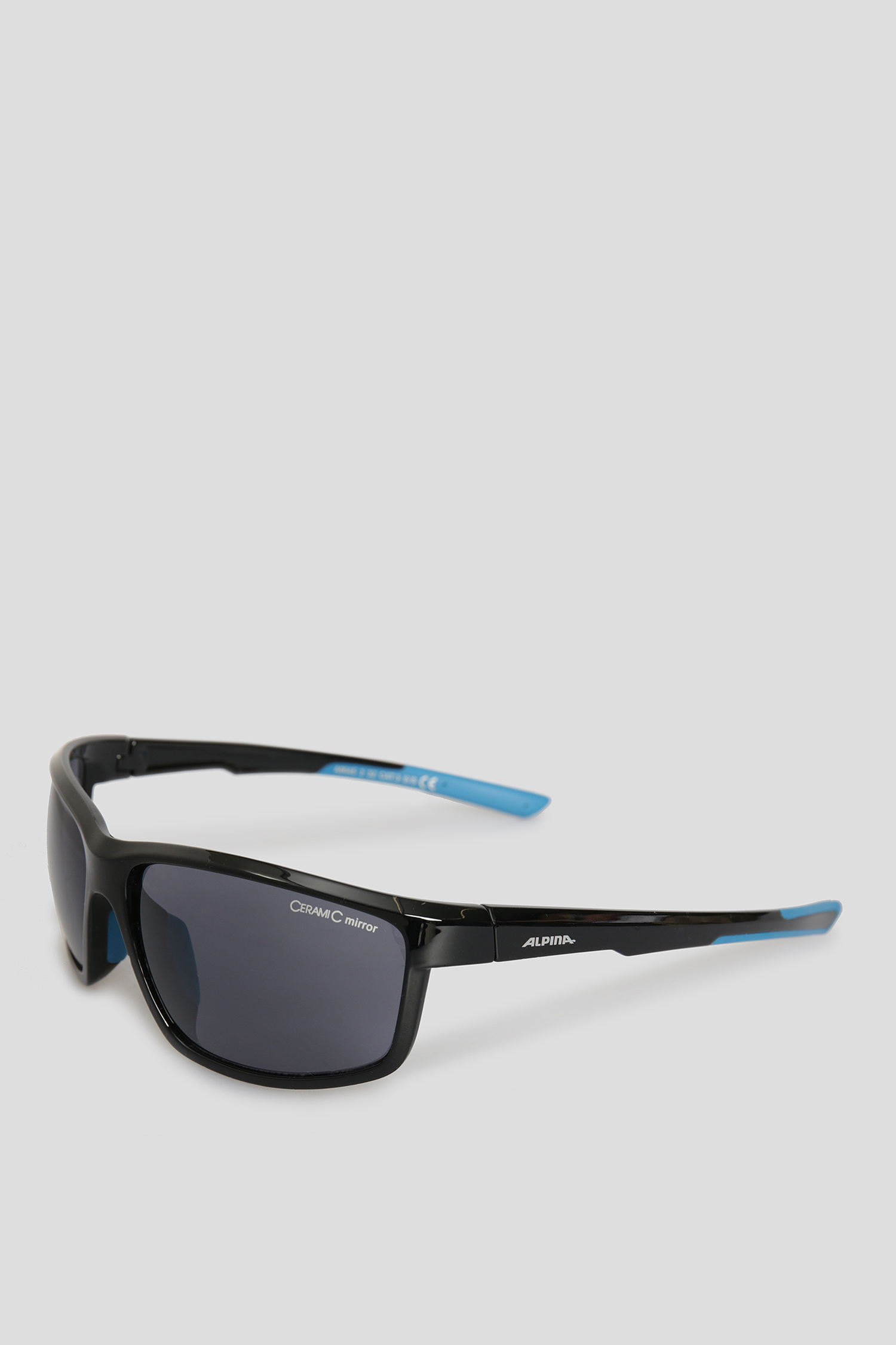 Черные солнцезащитные очки DEFEY 1