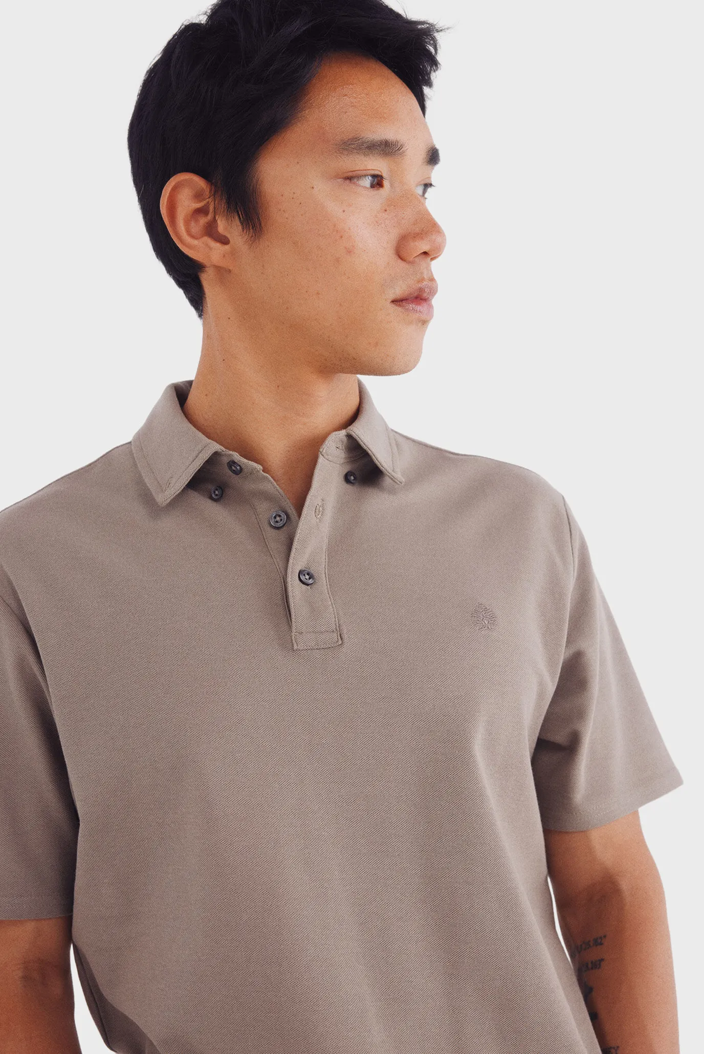 Мужское бежевое поло 2