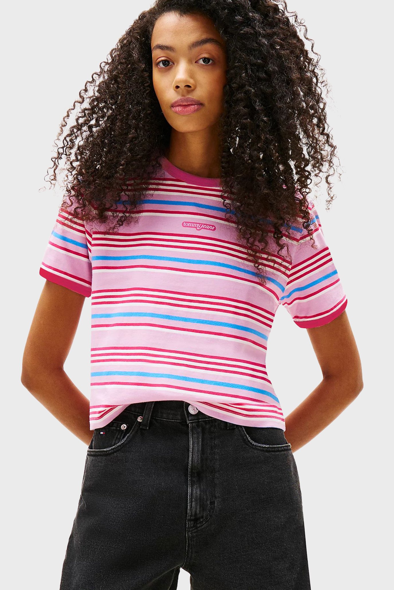 Женская футболка в полоску REG SH SCRIPT STRIPE Разноцветный S Tommy Jeans DW0DW21391 Женская футболка в полоску REG SH SCRIPT STRIPE Разноцветный S Tommy Jeans DW0DW21391