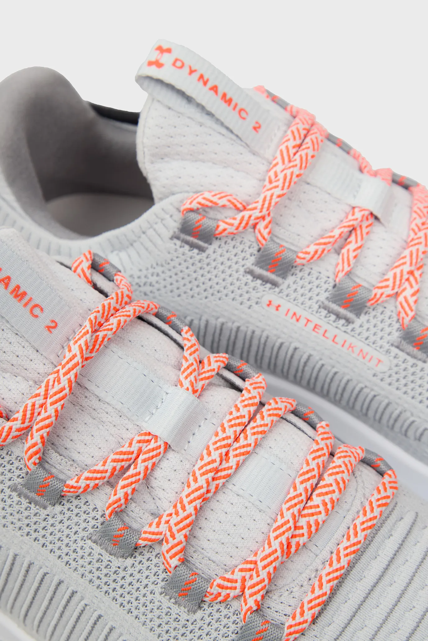 Мужские серые кроссовки UA Dynamic 2 2