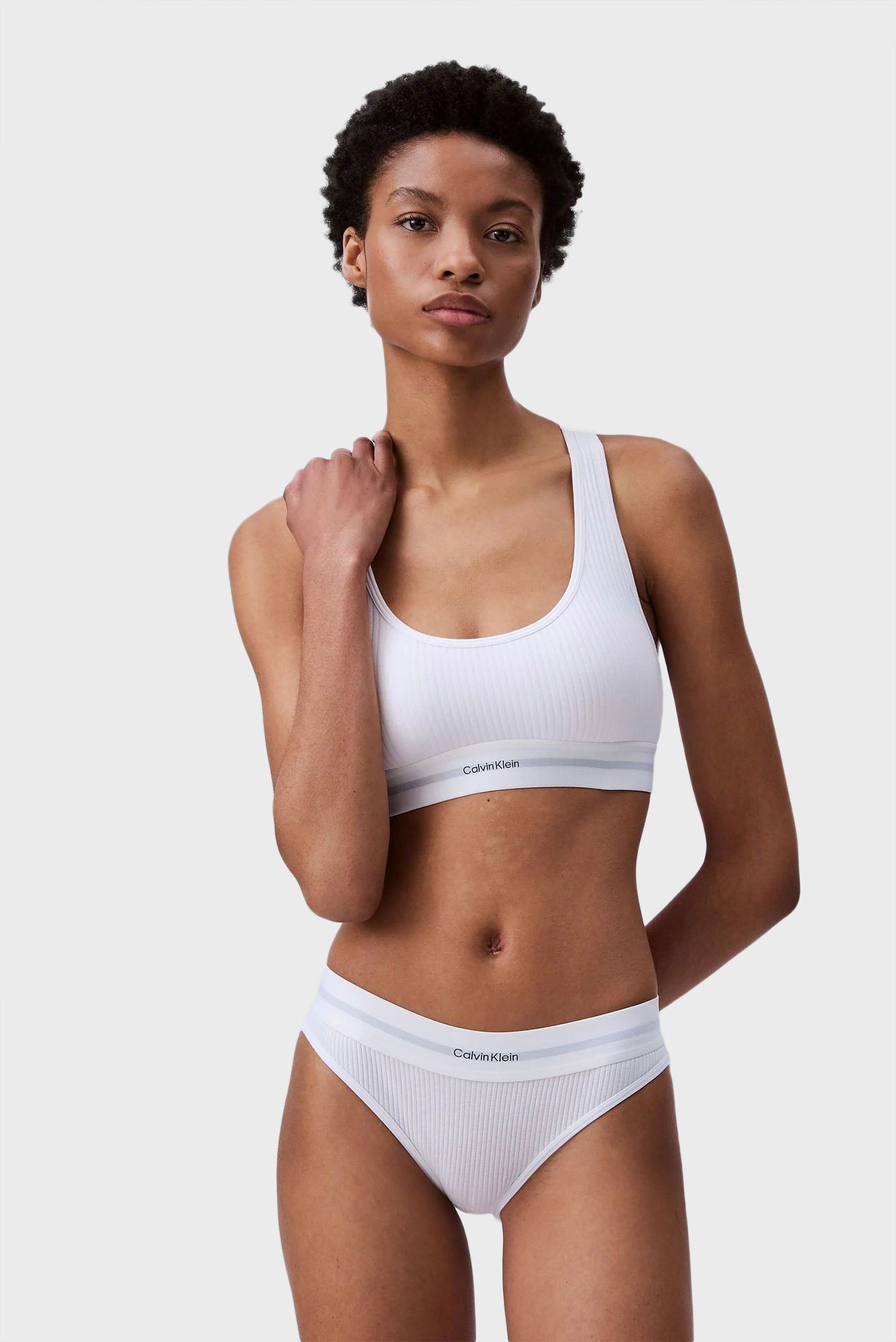 Женские белые трусики BIKINI Белый XS Calvin Klein LV00QF8022 Женские белые трусики BIKINI Белый XS Calvin Klein LV00QF8022