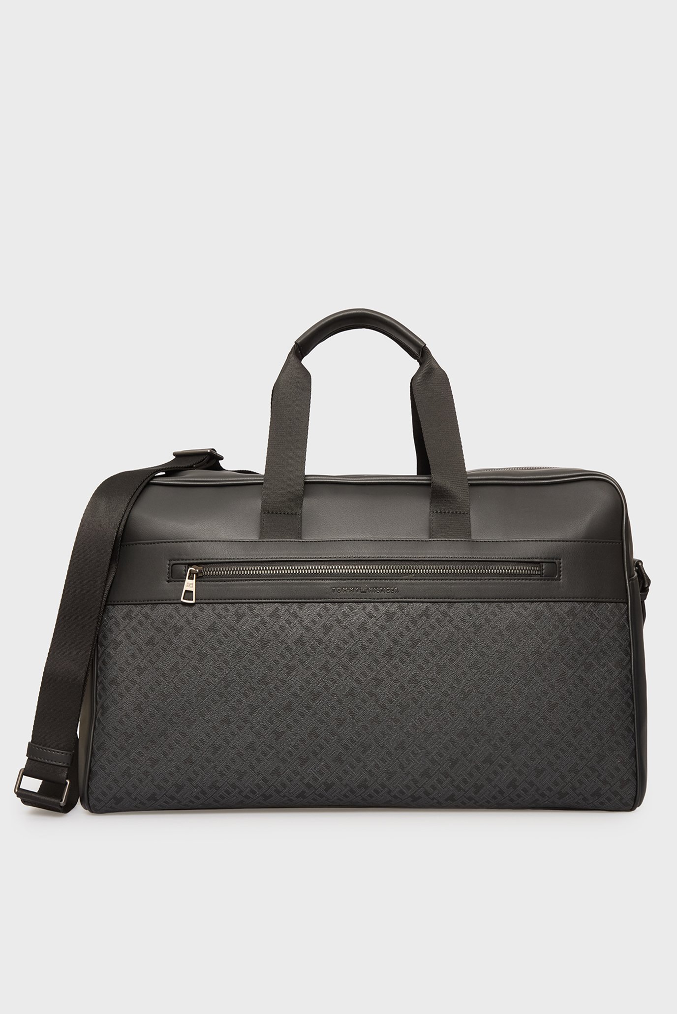 Мужская черная дорожная сумка MONOGRAM DUFFLE Черный ONESIZE Tommy Hilfiger AM0AM13492 Мужская черная дорожная сумка MONOGRAM DUFFLE Черный ONESIZE Tommy Hilfiger AM0AM13492