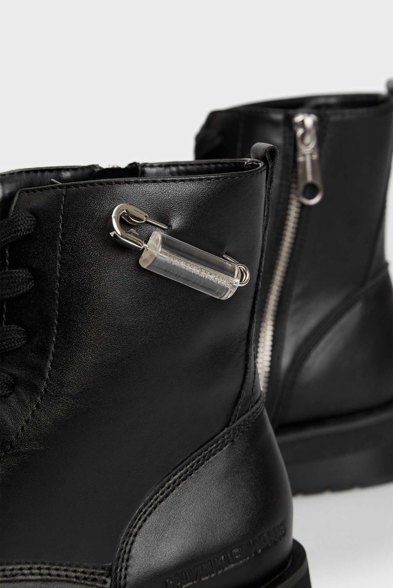 Женские черные ботинки NOLLY Calvin Klein Jeans B4R1573 — MD-Fashion