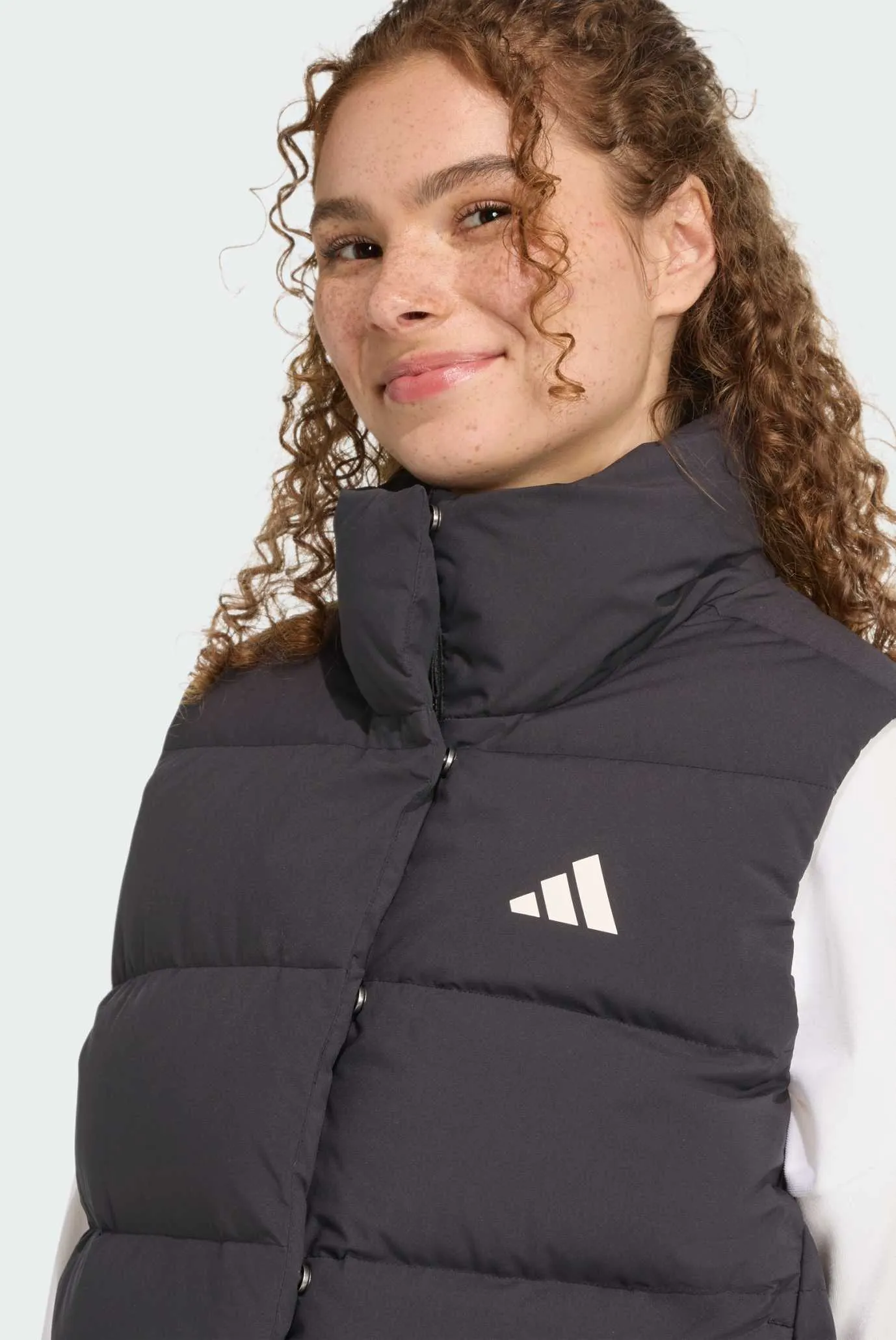 Жіночий чорний пуховий жилет Helionic CLIMAWARM Relaxed 4