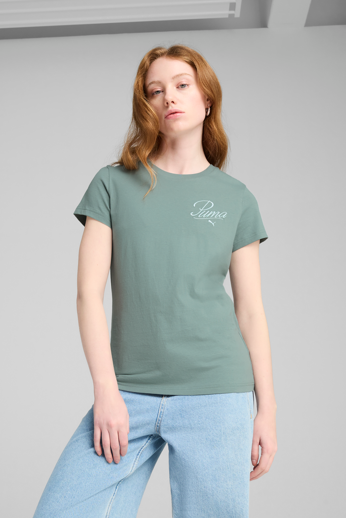 Жіноча зелена футболка ESS SCRIPT Tee Women 1