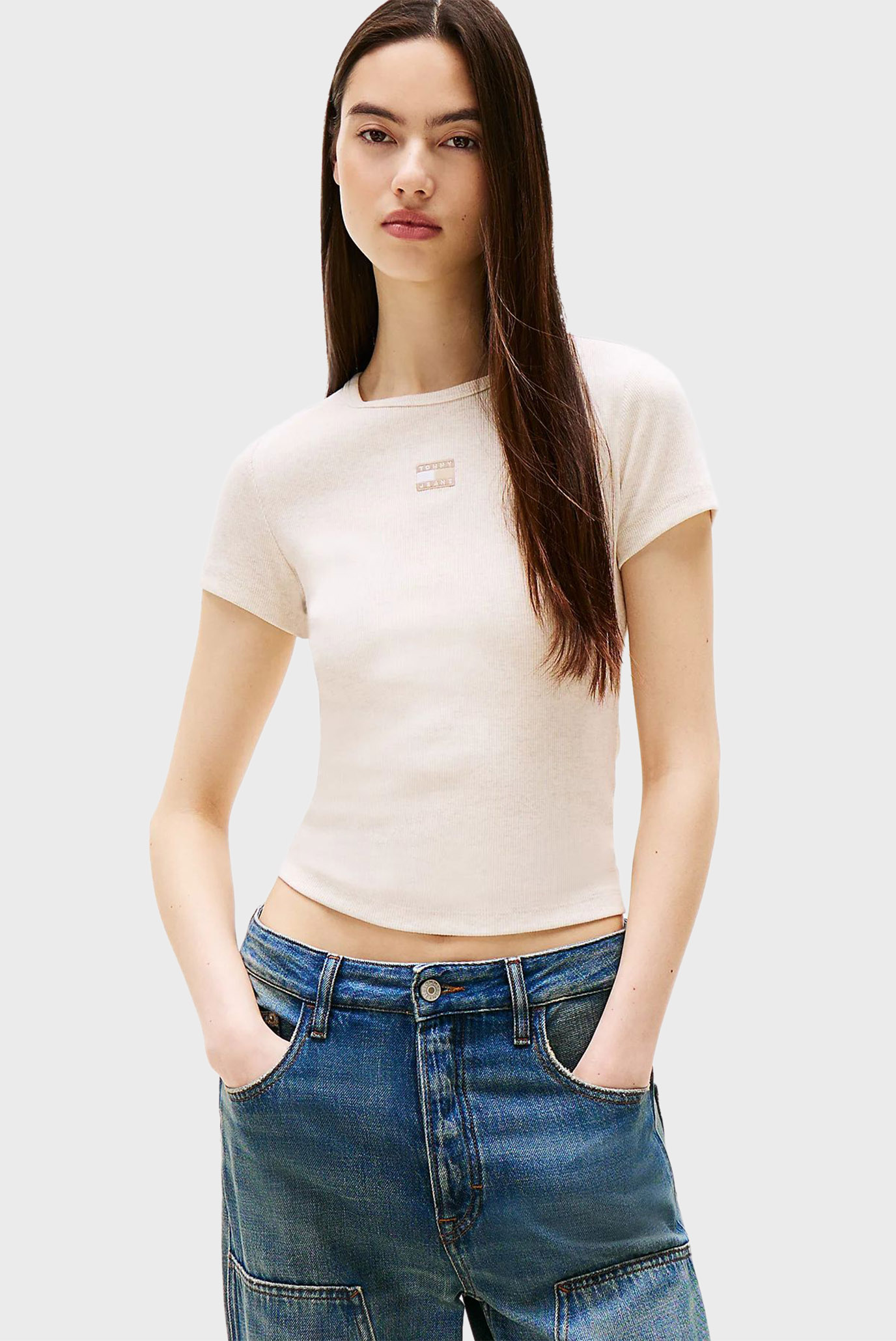 Женская бежевая футболка TJW SLIM BADGE RIB Бежевый M Tommy Jeans DW0DW17881 Женская бежевая футболка TJW SLIM BADGE RIB Бежевый M Tommy Jeans DW0DW17881