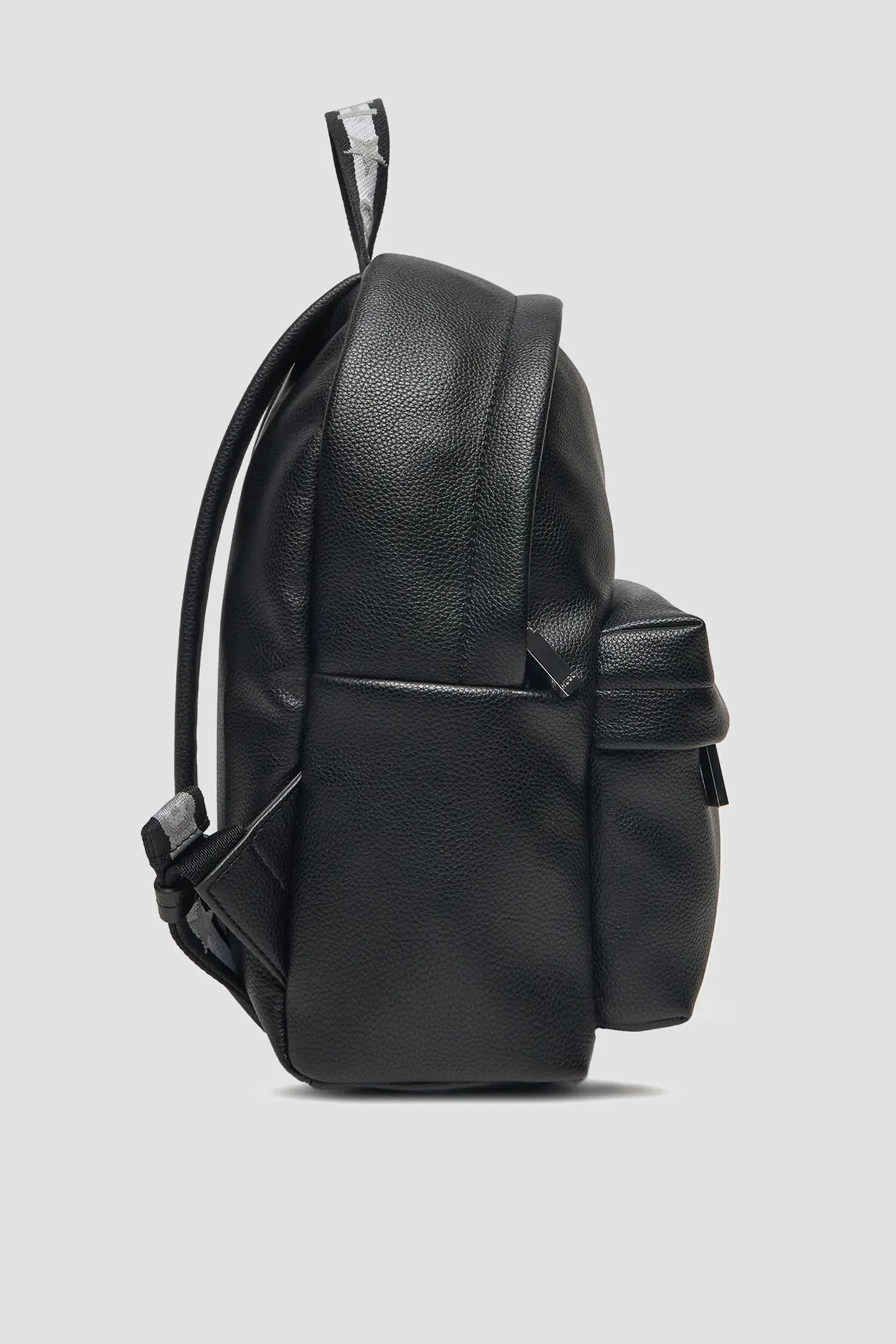 Жіночий чорний шкіряний рюкзак 3