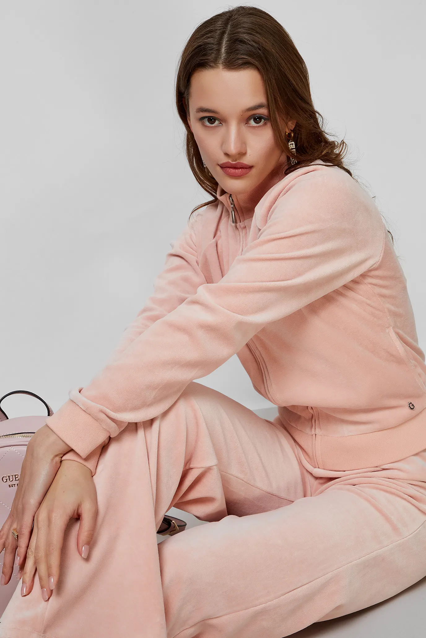 Жіноча персикова спортивна кофта 2