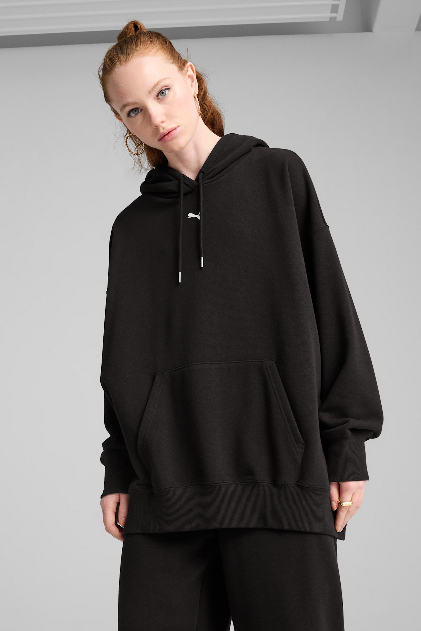 Женское черное худи WARDROBE ESS Oversized Hoodie Women 1