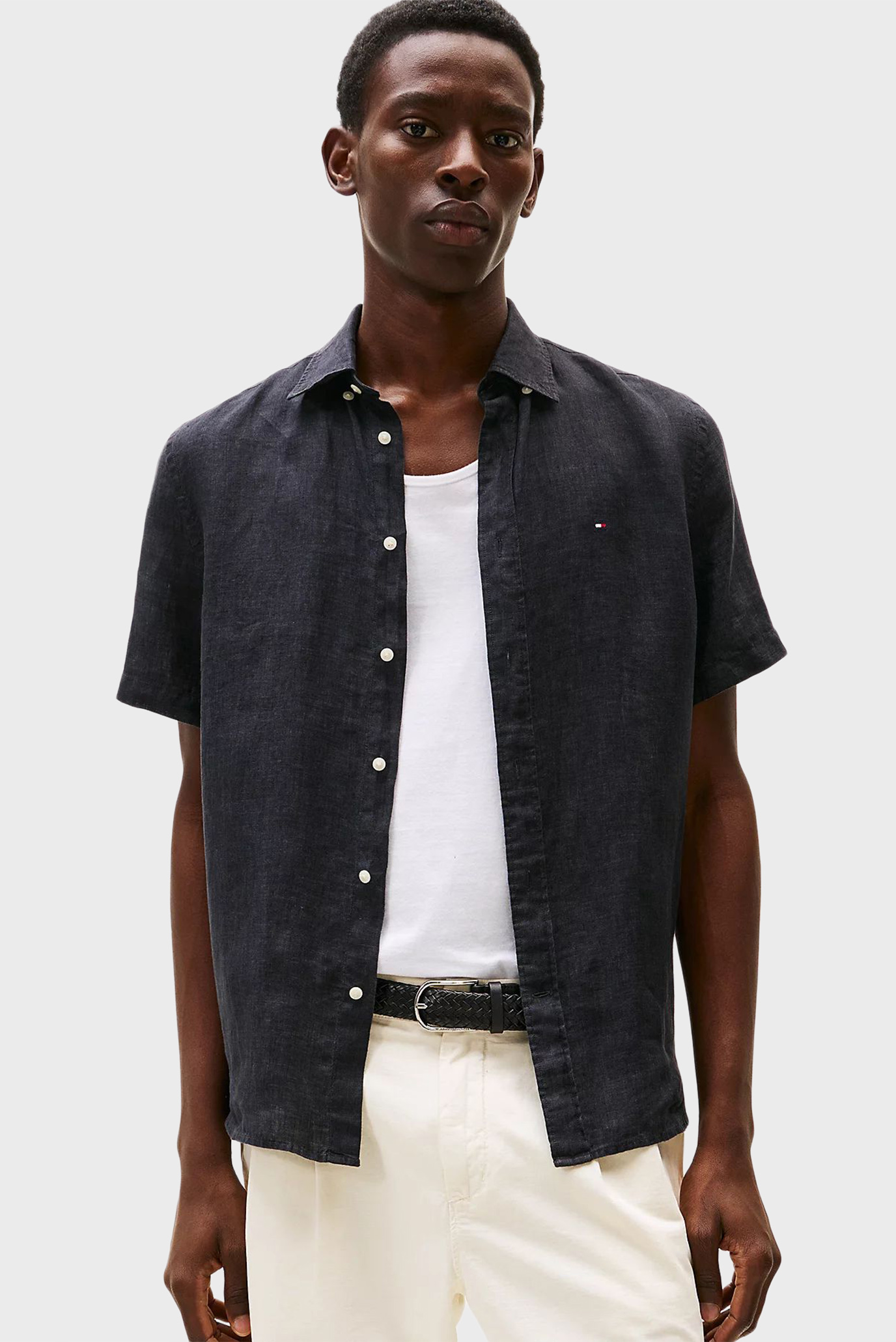 Мужская черная льняная рубашка PIGMENT DYED LINEN Черный M Tommy Hilfiger MW0MW35207 Мужская черная льняная рубашка PIGMENT DYED LINEN Черный M Tommy Hilfiger MW0MW35207