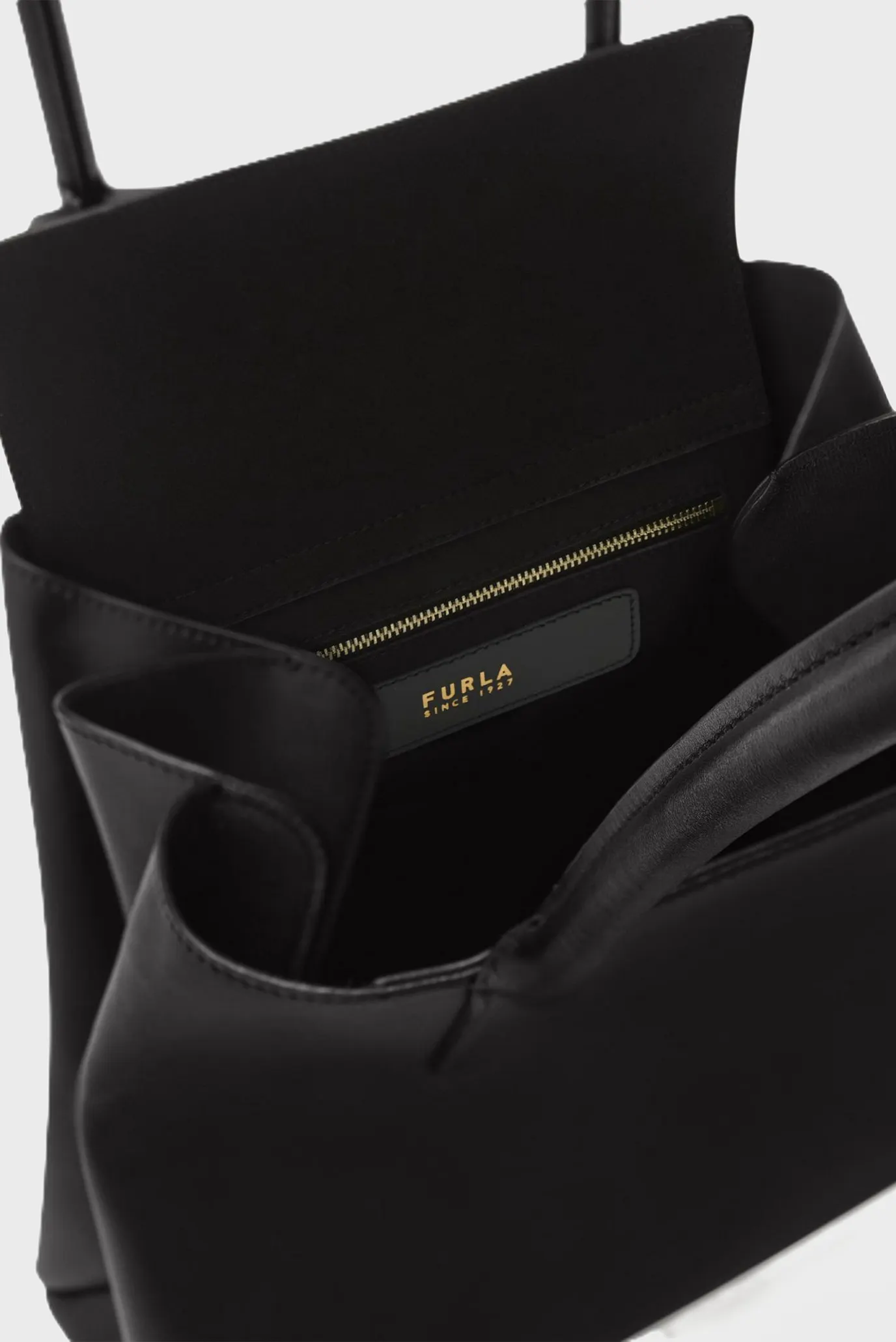 Женская черная кожаная сумка 4