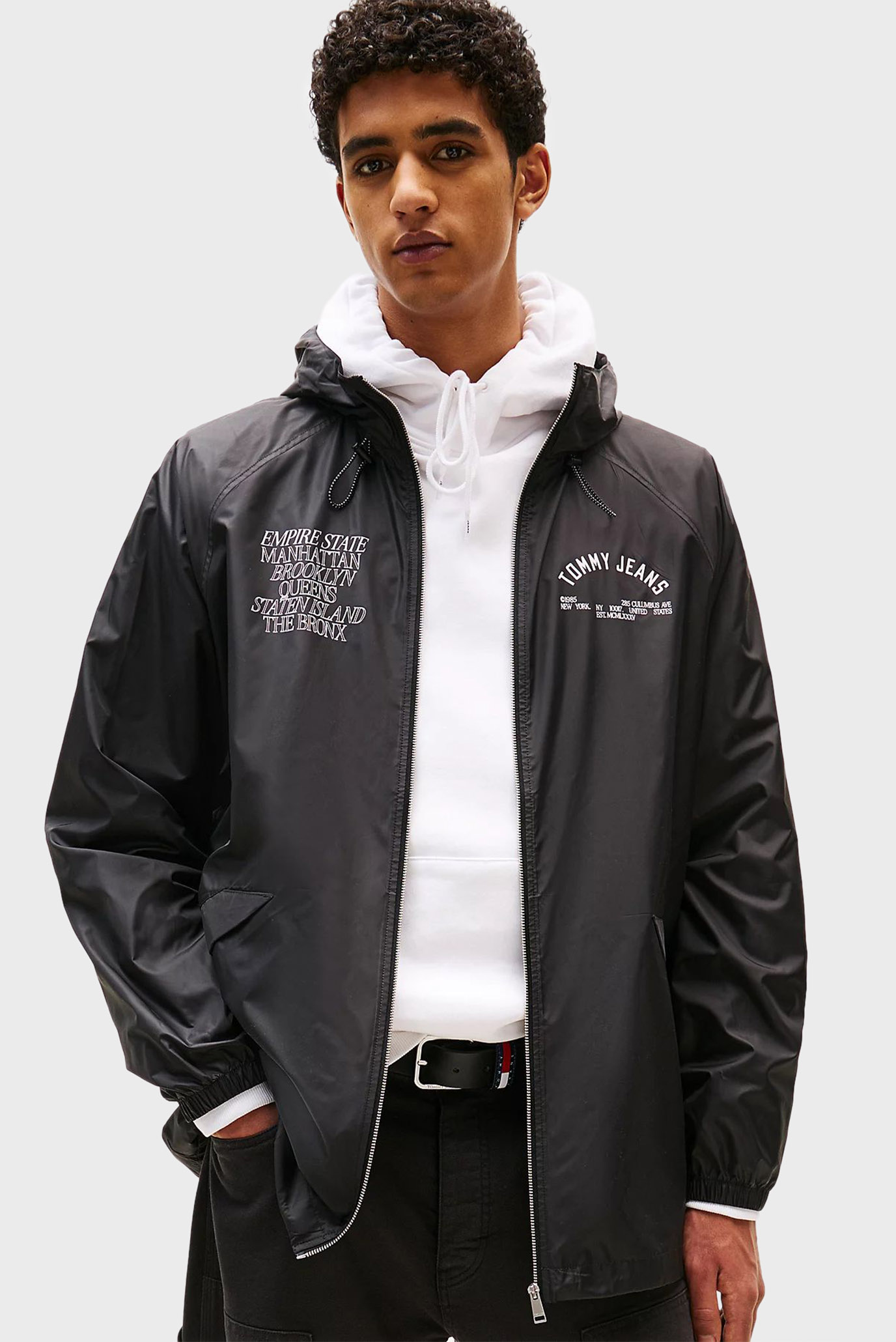 Мужская черная ветровка TJM WINDBRKR BOROUGHS Черный S Tommy Jeans DM0DM21679 Мужская черная ветровка TJM WINDBRKR BOROUGHS Черный S Tommy Jeans DM0DM21679
