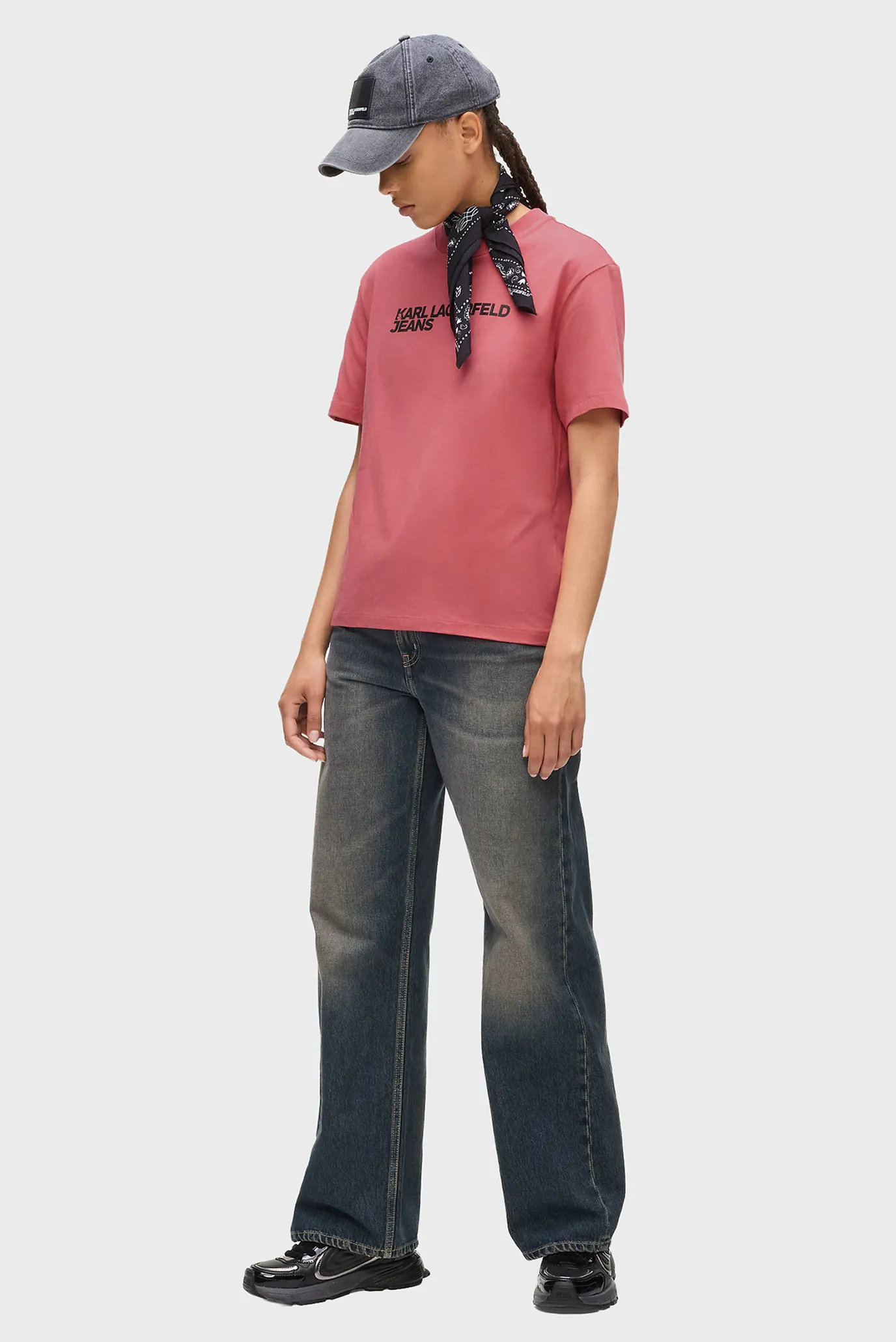 Жіноча рожева футболка essential tee 2