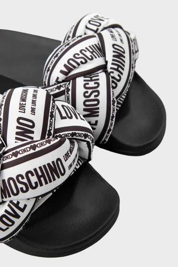とMOSCHINOコラボ　S値下げ Женские шлепанцы Love Moschino – купить в Киеве и Украине на MD