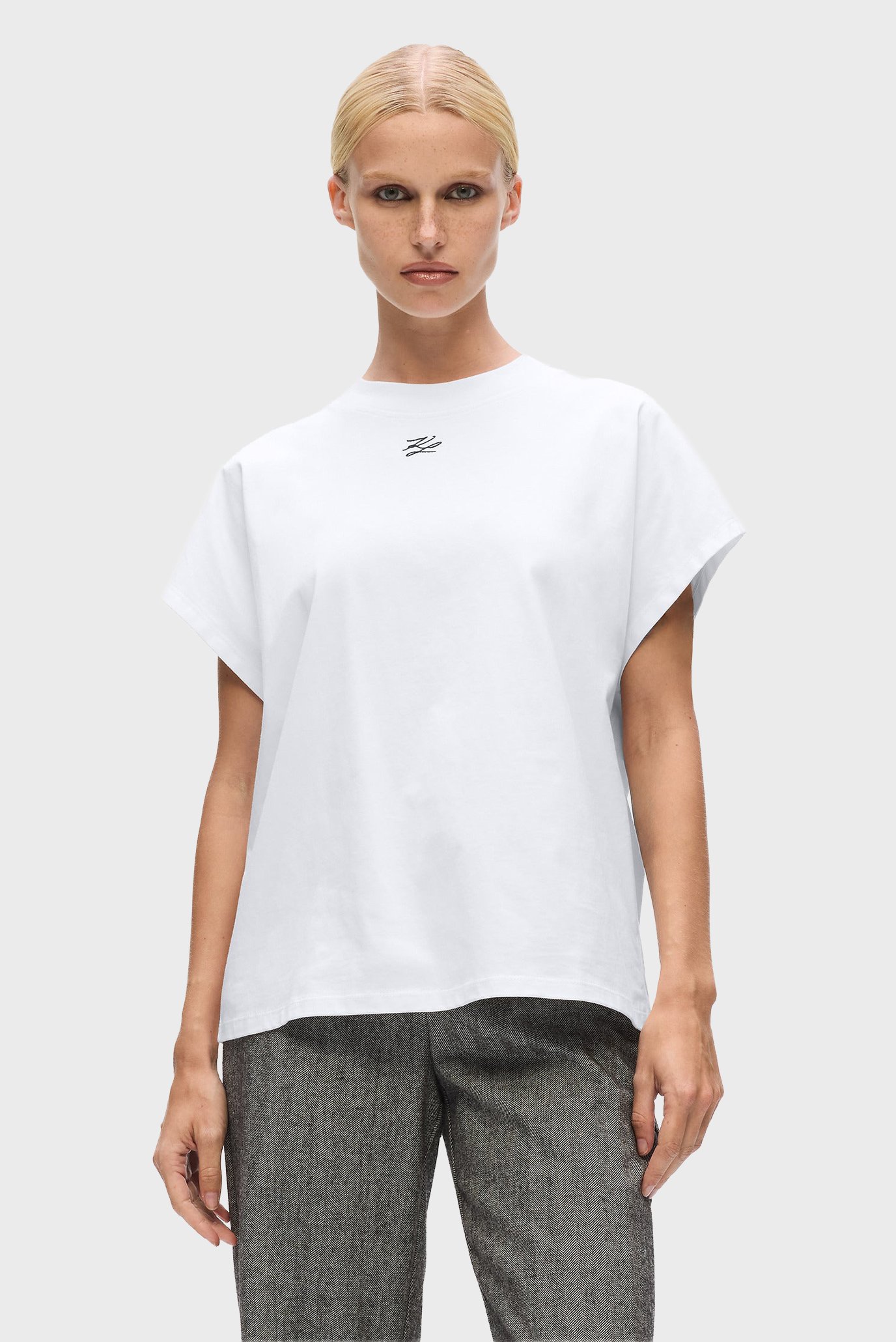 Женская белая футболка relaxed Белый XS Karl Lagerfeld A4W17039 Женская белая футболка relaxed Белый XS Karl Lagerfeld A4W17039
