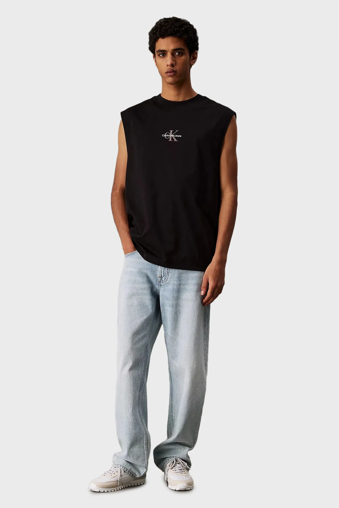 Мужская черная майка MONOLOGO SLEEVELESS TEE 2