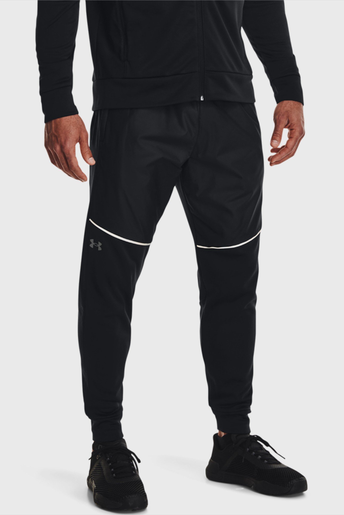 Чоловічі чорні спортивні штани UA AF Storm Pants 1