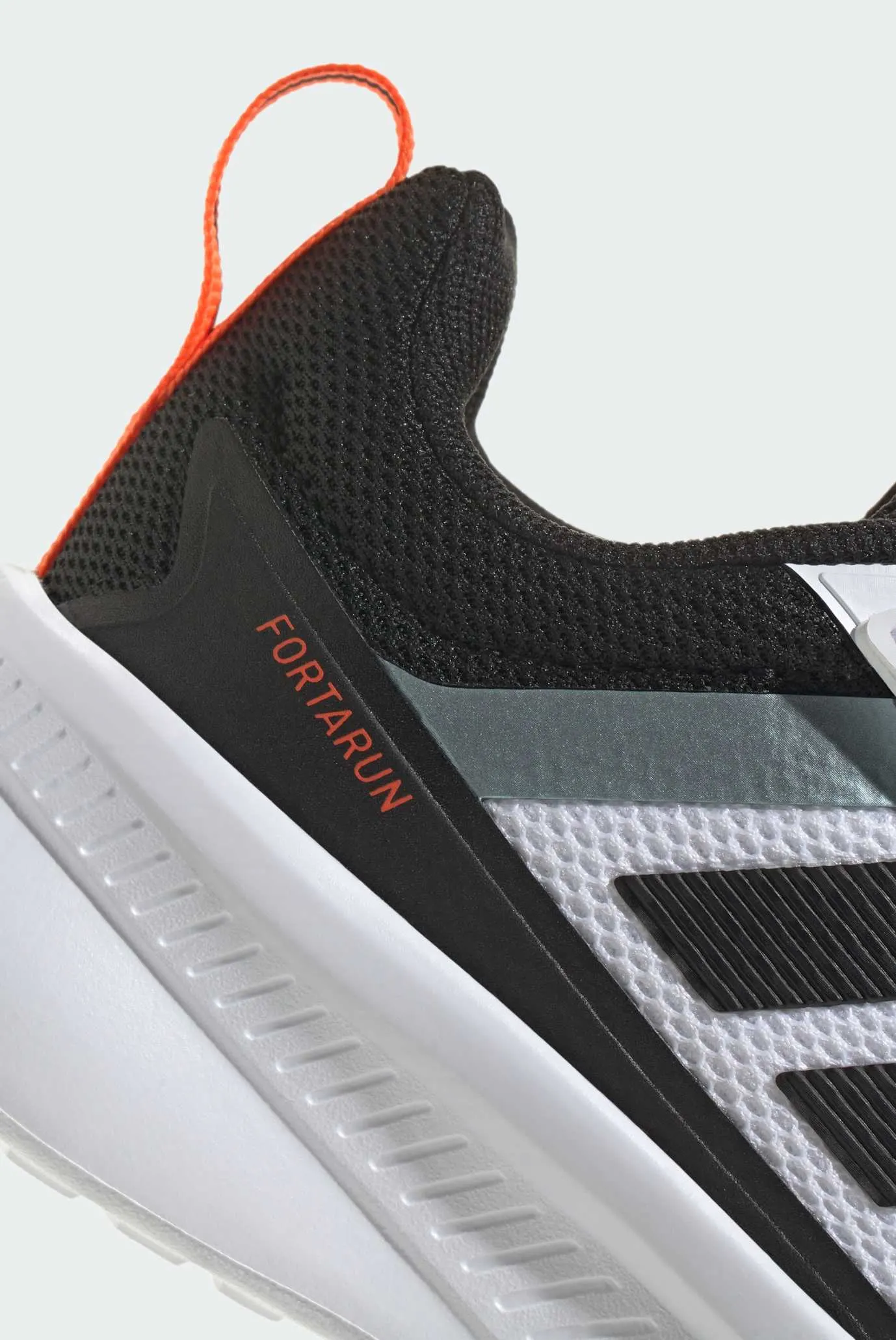 Дитячі білі кросівки Fortarun 4.0 Kids 8