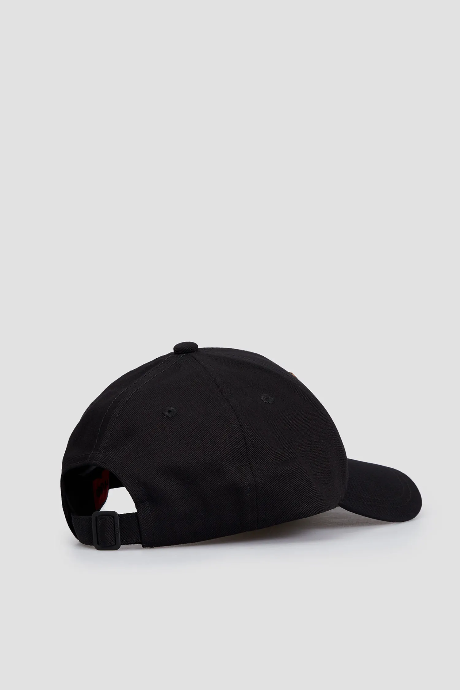 Чоловіча чорна кепка 2