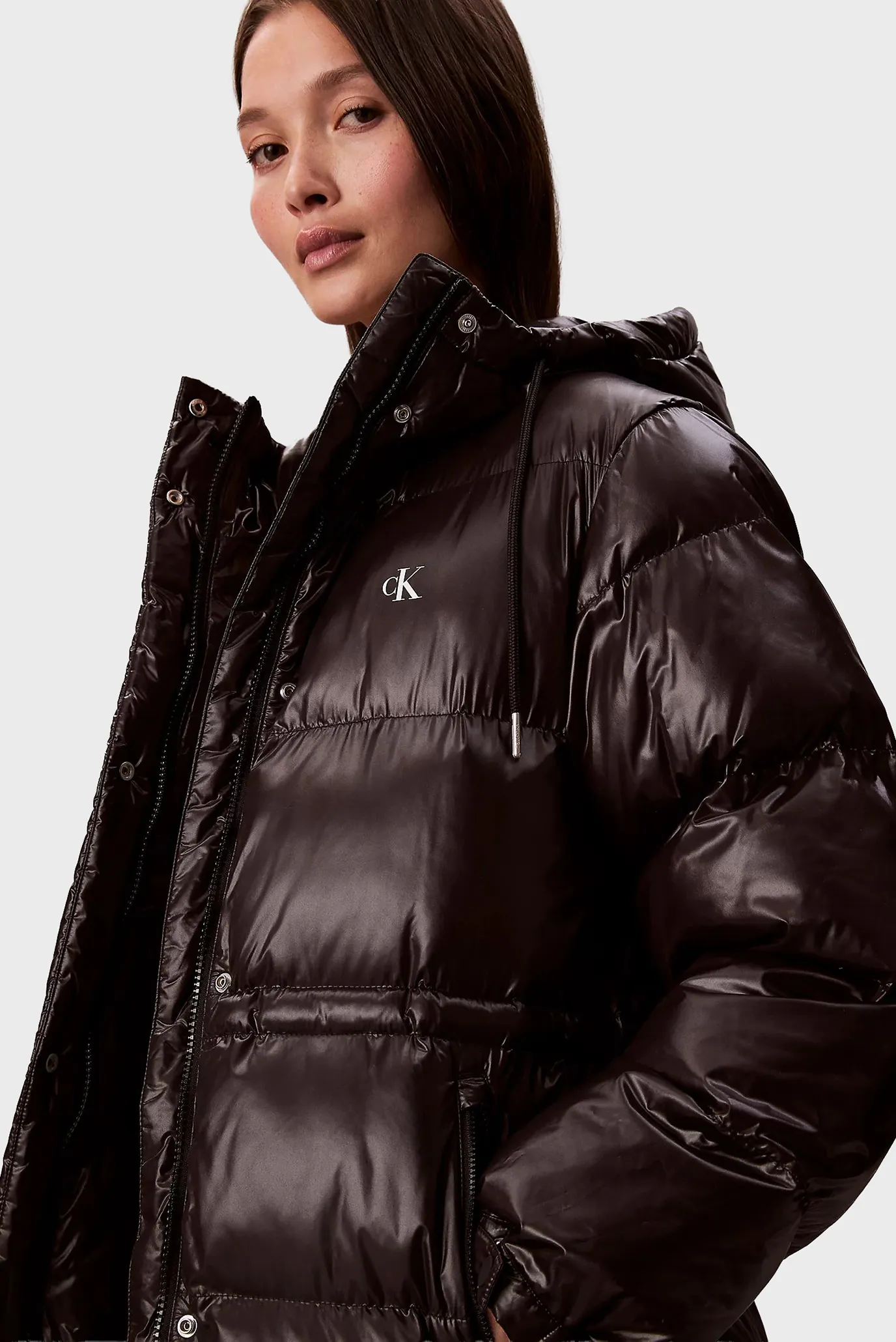 Жіночий чорний пуховик SHINE 4