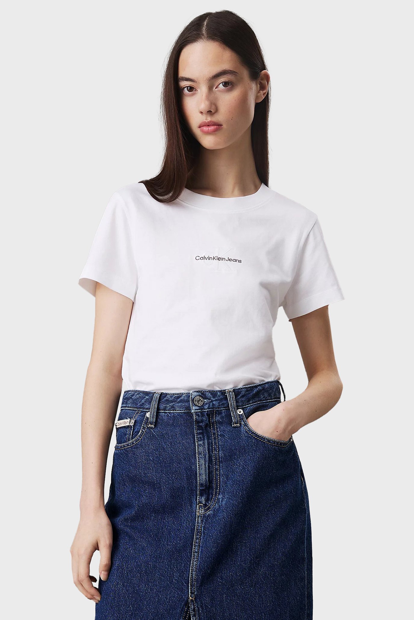 Женская белая футболка MONOLOGO SLIM TEE 1