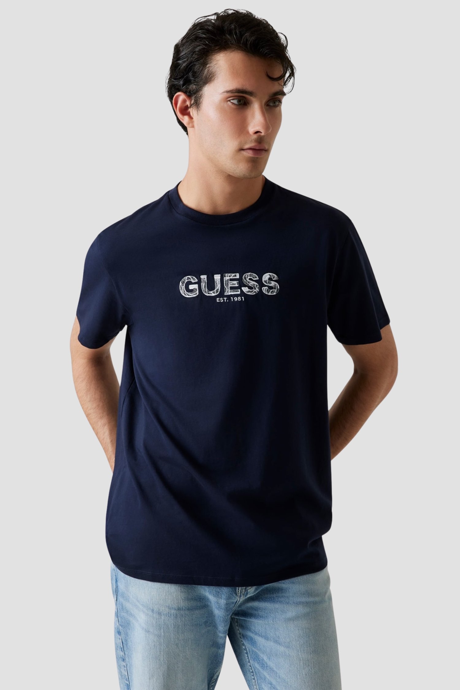 Мужская темно-синяя футболка Синий XXL Guess M5YI41.KBW41;F73J Мужская темно-синяя футболка Синий XXL Guess M5YI41.KBW41;F73J