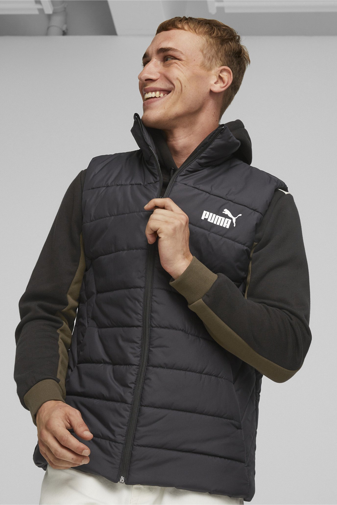 Чоловічий чорний жилет Essentials Padded Vest Men 1