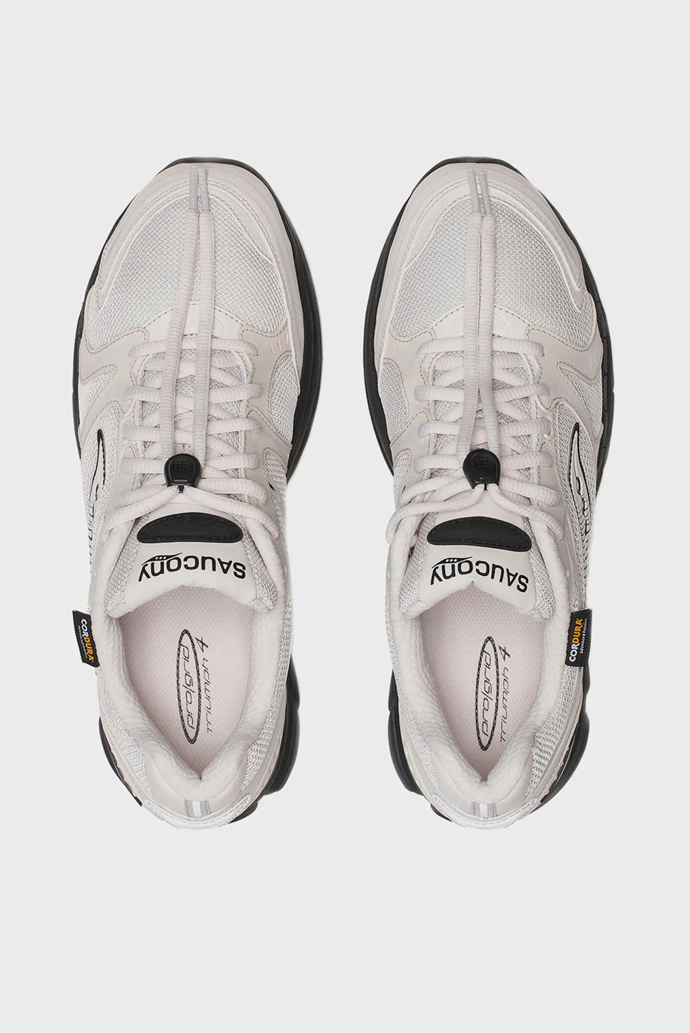 Белые кроссовки PROGRID TRIUMPH 4 GORPCORE Saucony S70758-4 — MD