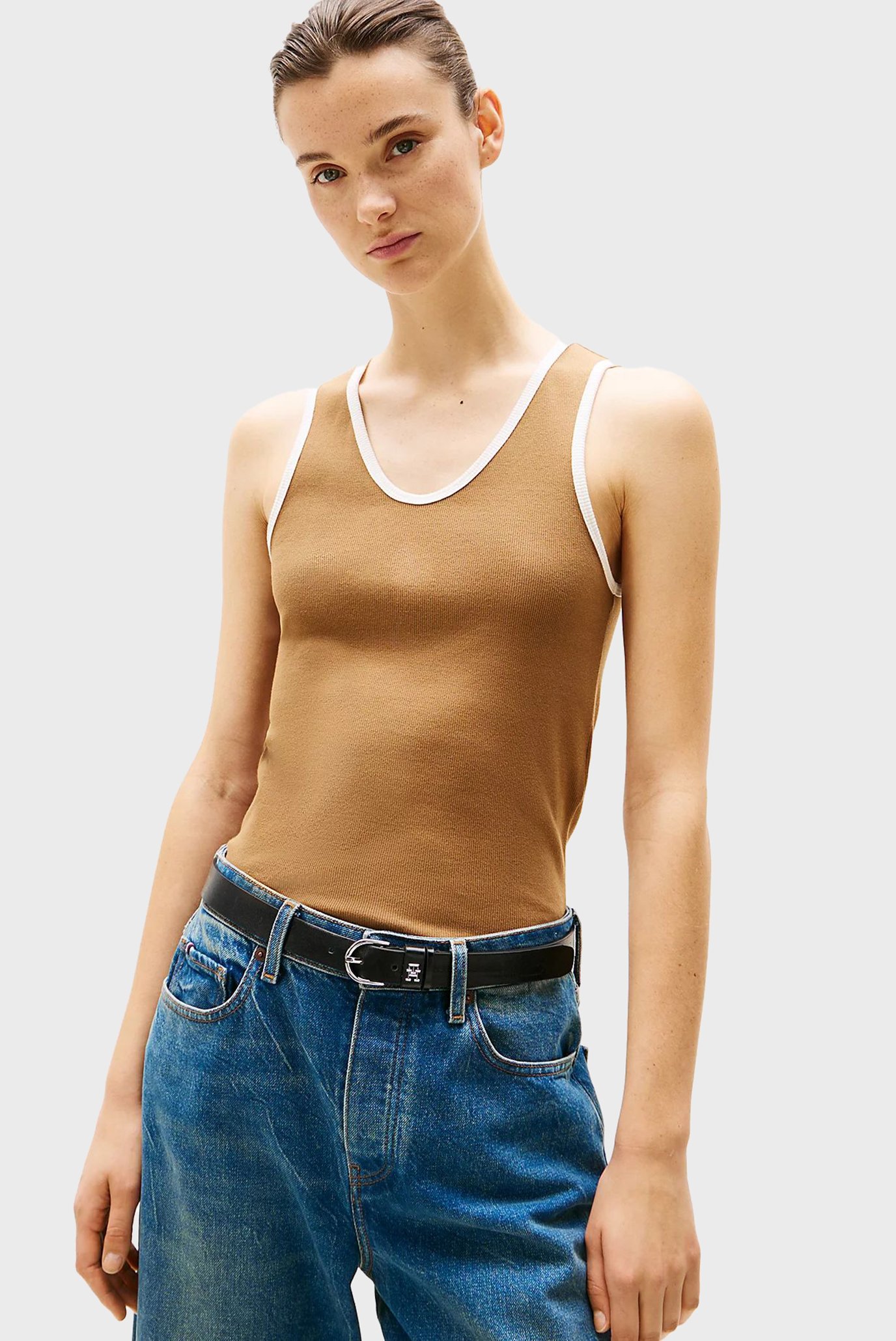Женская бежевая майка CONTRAST SOFT Бежевый XS Tommy Hilfiger WW0WW44572 Женская бежевая майка CONTRAST SOFT Бежевый XS Tommy Hilfiger WW0WW44572