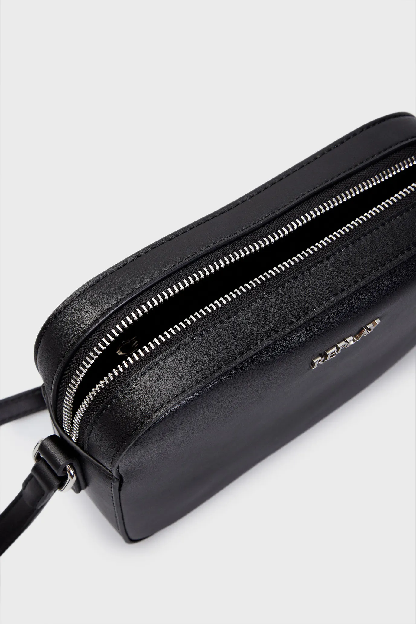 Жіноча чорна сумка 2