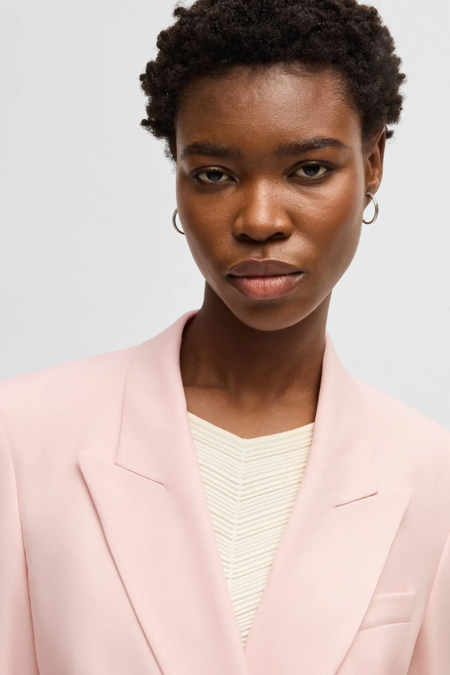 Женский розовый шерстяной жакет 5