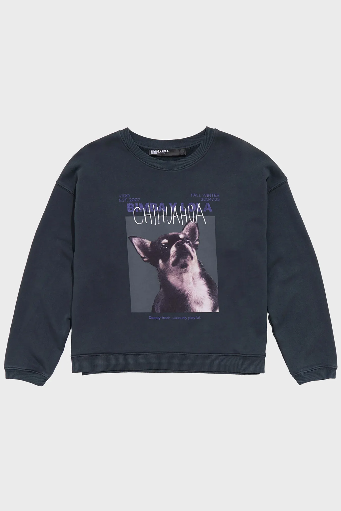 Жіночий чорний світшот 4