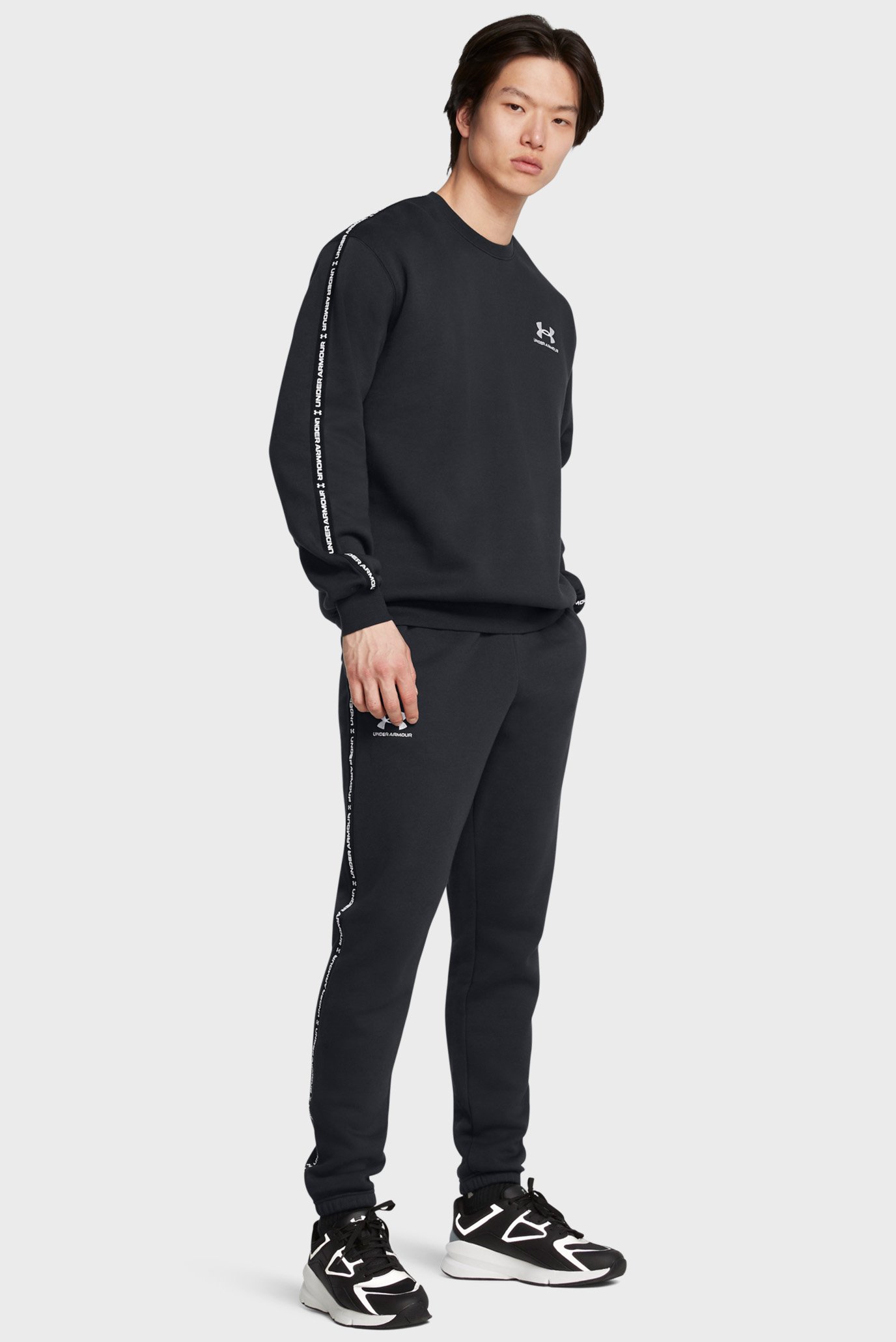 Мужской черный свитшот UA Icon Fleece Crew Taping Under