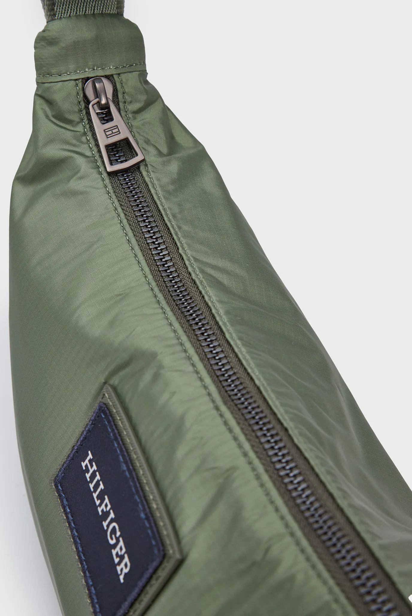 Чоловіча зелена сумка TH SUMMER CRESCENT CROSSBODY 5