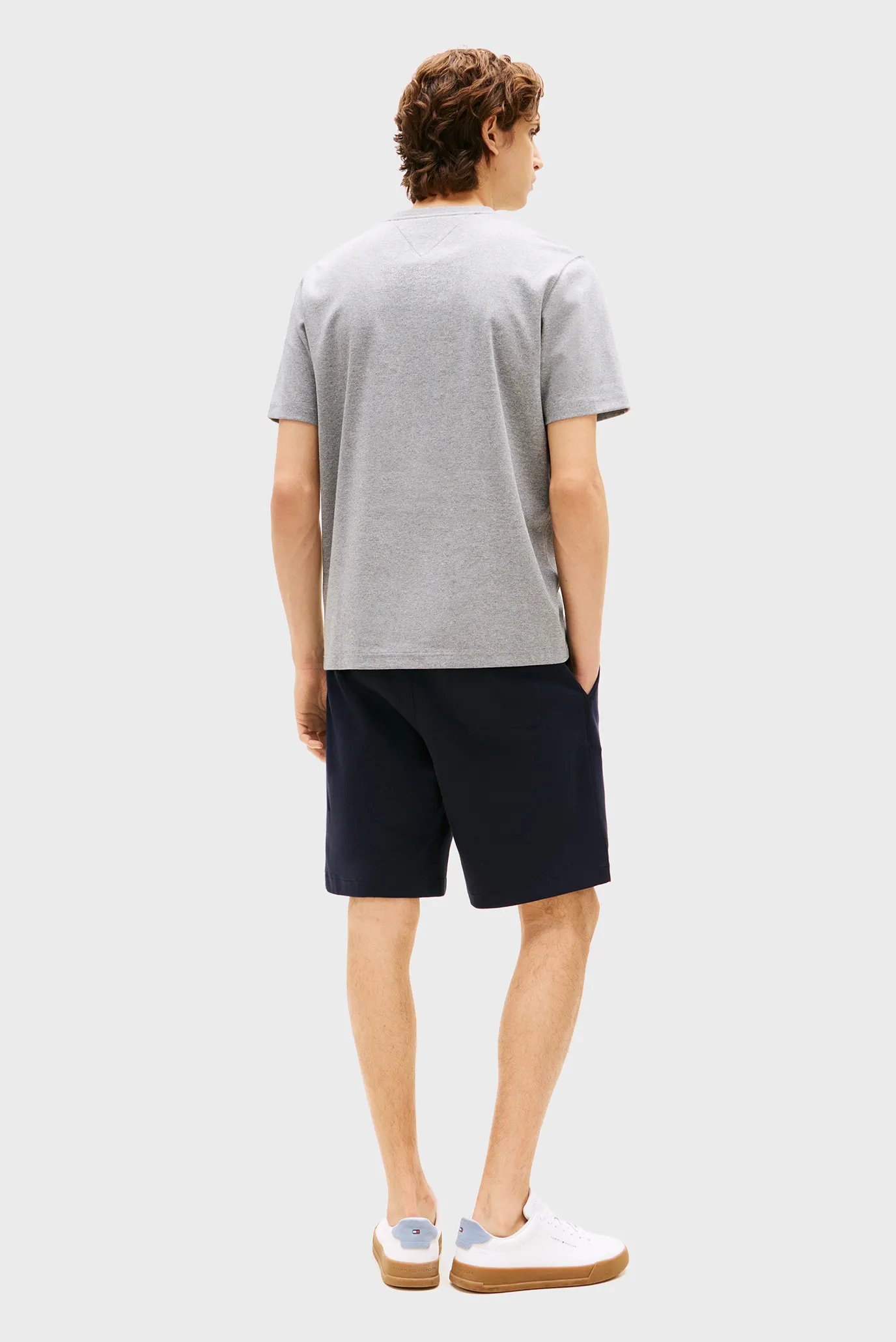 Чоловіча сіра футболка HILFIGER ARCH EMBOSSED 3