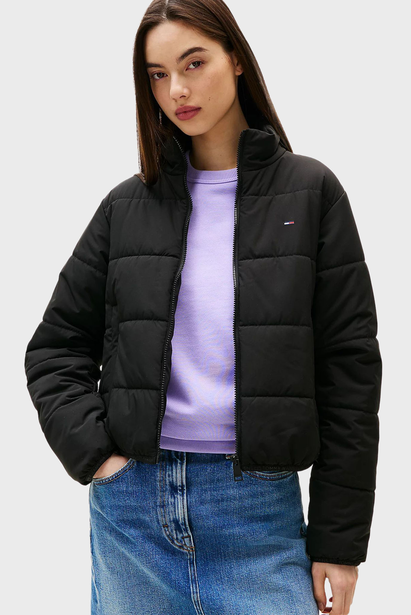 Женская черная куртка REG LW PADDED Черный S Tommy Jeans DW0DW20958 Женская черная куртка REG LW PADDED Черный S Tommy Jeans DW0DW20958