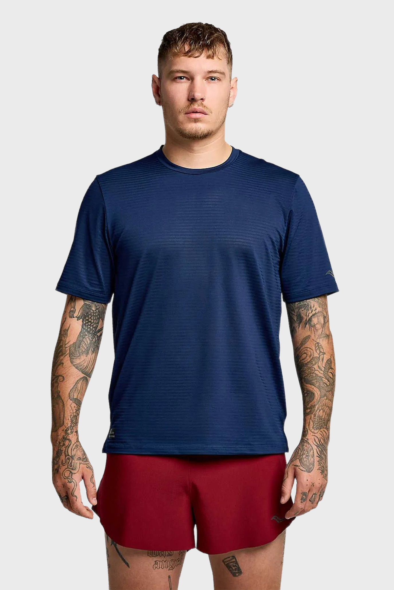 Мужская темно-синяя футболка KINVARA SHORT SLEEVE Синий M Saucony SAM800365-NV Мужская темно-синяя футболка KINVARA SHORT SLEEVE Синий M Saucony SAM800365-NV