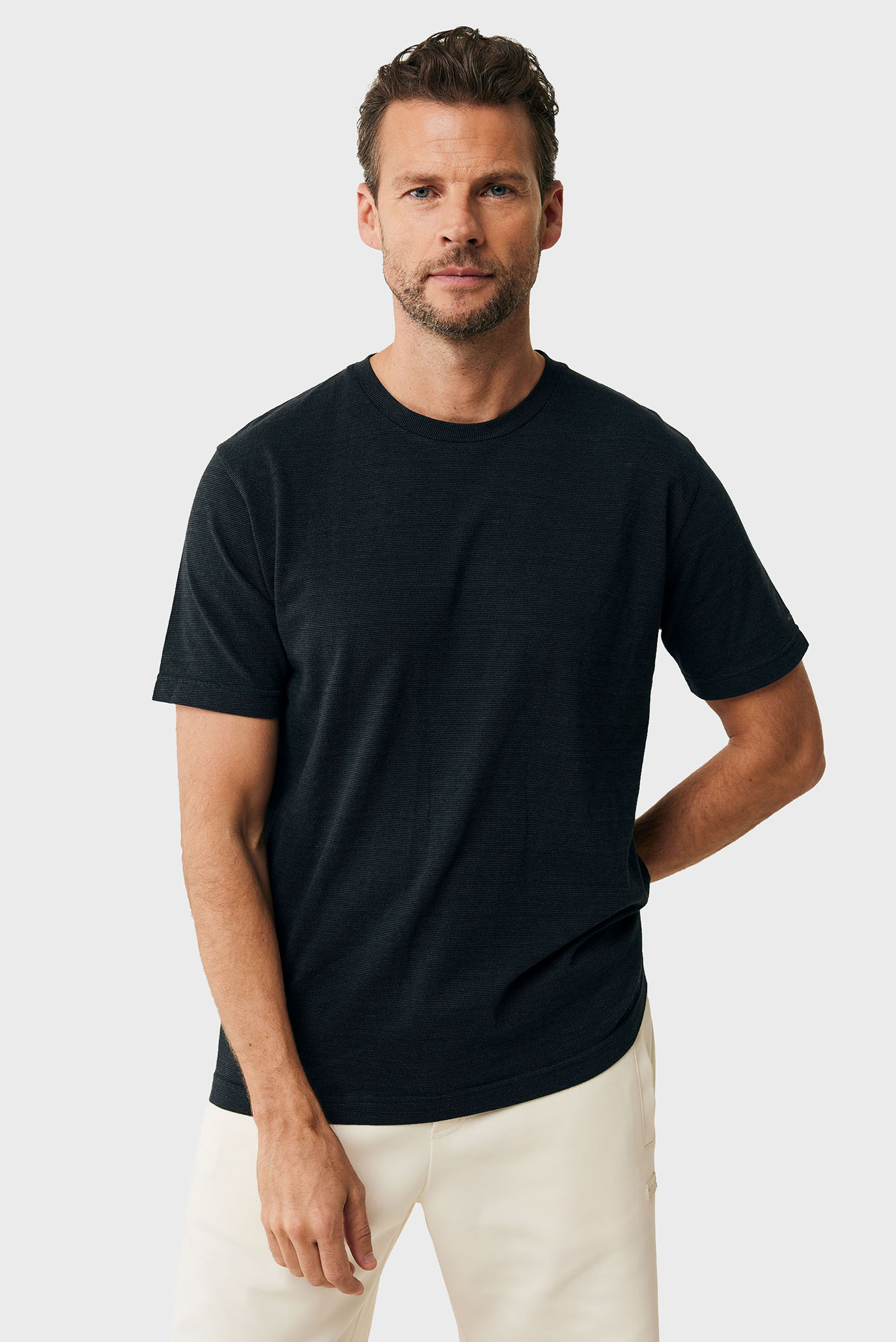 Мужская черная футболка Smart t-shirt regular fit Черный XXL Mexx MF007802051M Мужская черная футболка Smart t-shirt regular fit Черный XXL Mexx MF007802051M