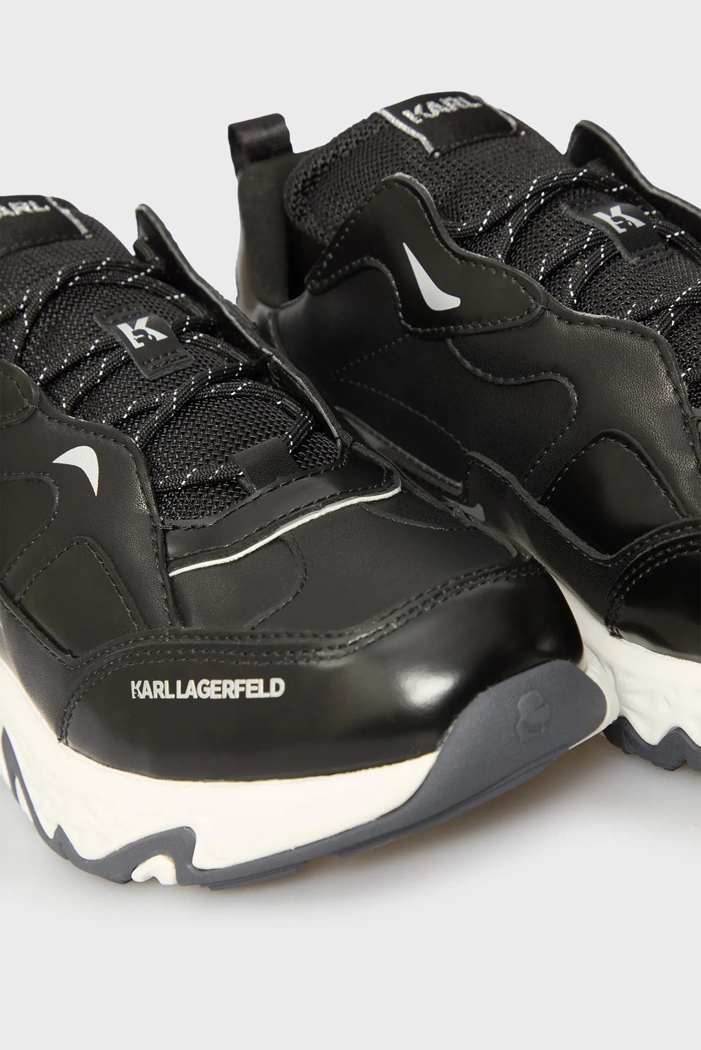 Чоловічі чорні шкіряні кросівки BLAZE Strike 2