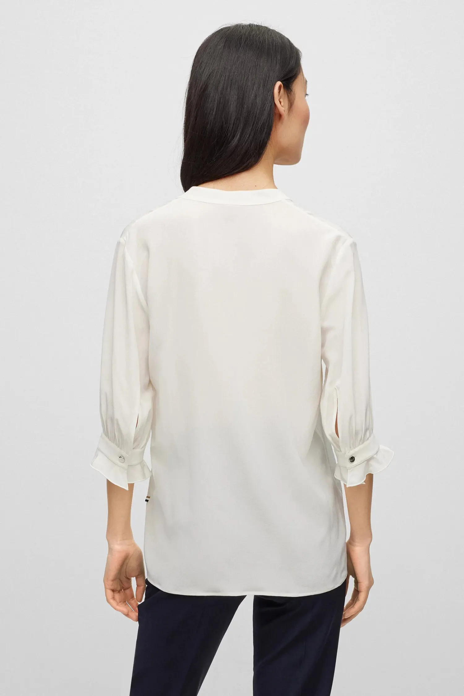 Женская белая шелковая блуза 3