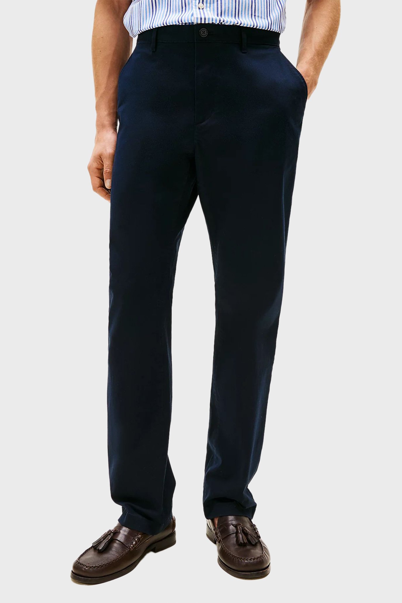 Мужские темно-синие чиносы MERCER ESSENTIAL Синий 30-32 Tommy Hilfiger MW0MW40263 Мужские темно-синие чиносы MERCER ESSENTIAL Синий 30-32 Tommy Hilfiger MW0MW40263