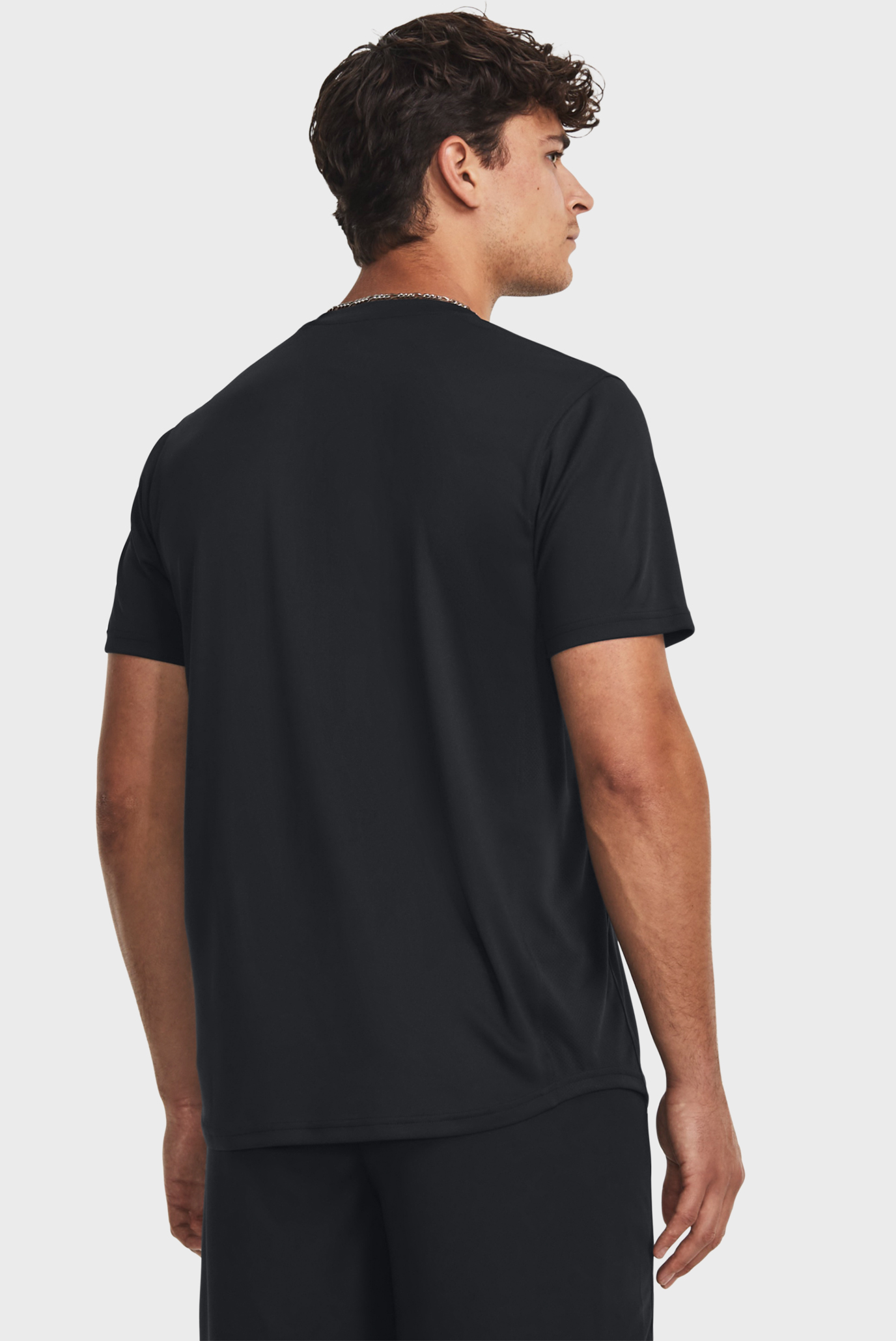 mi_chan.　1116 Футболка чоловіча PUMA ESS ELEVATED Tee чорного кольору