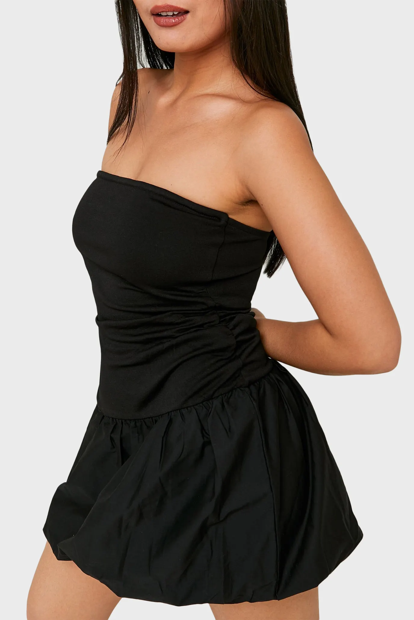 Жіноча чорна сукня 3