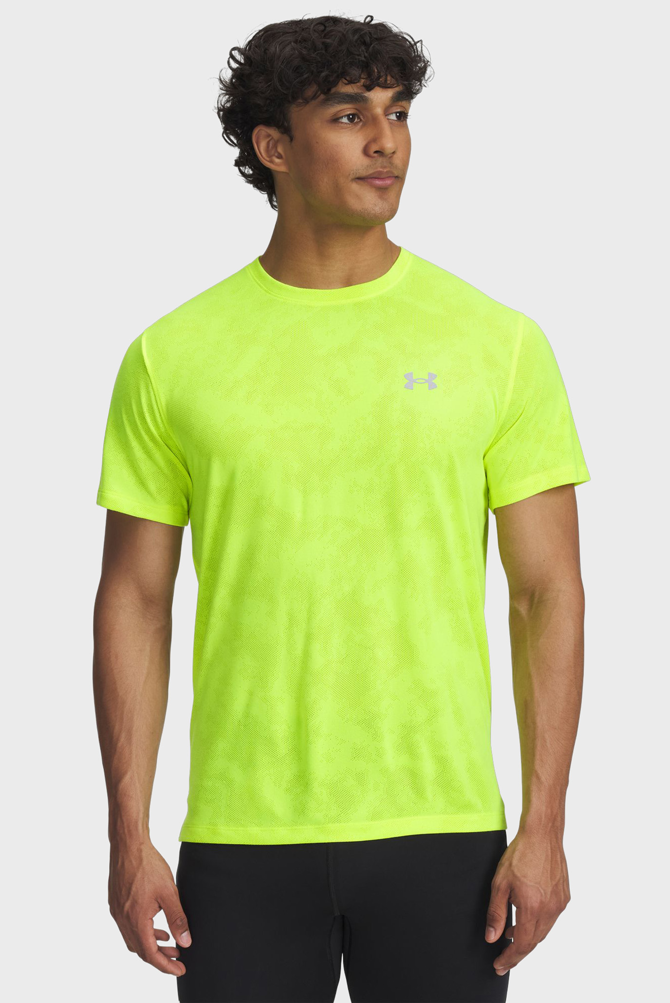 Мужская салатовая футболка UA Launch Camo SS Салатовый XXL Under Armour 6006098-731 Мужская салатовая футболка UA Launch Camo SS Салатовый XXL Under Armour 6006098-731