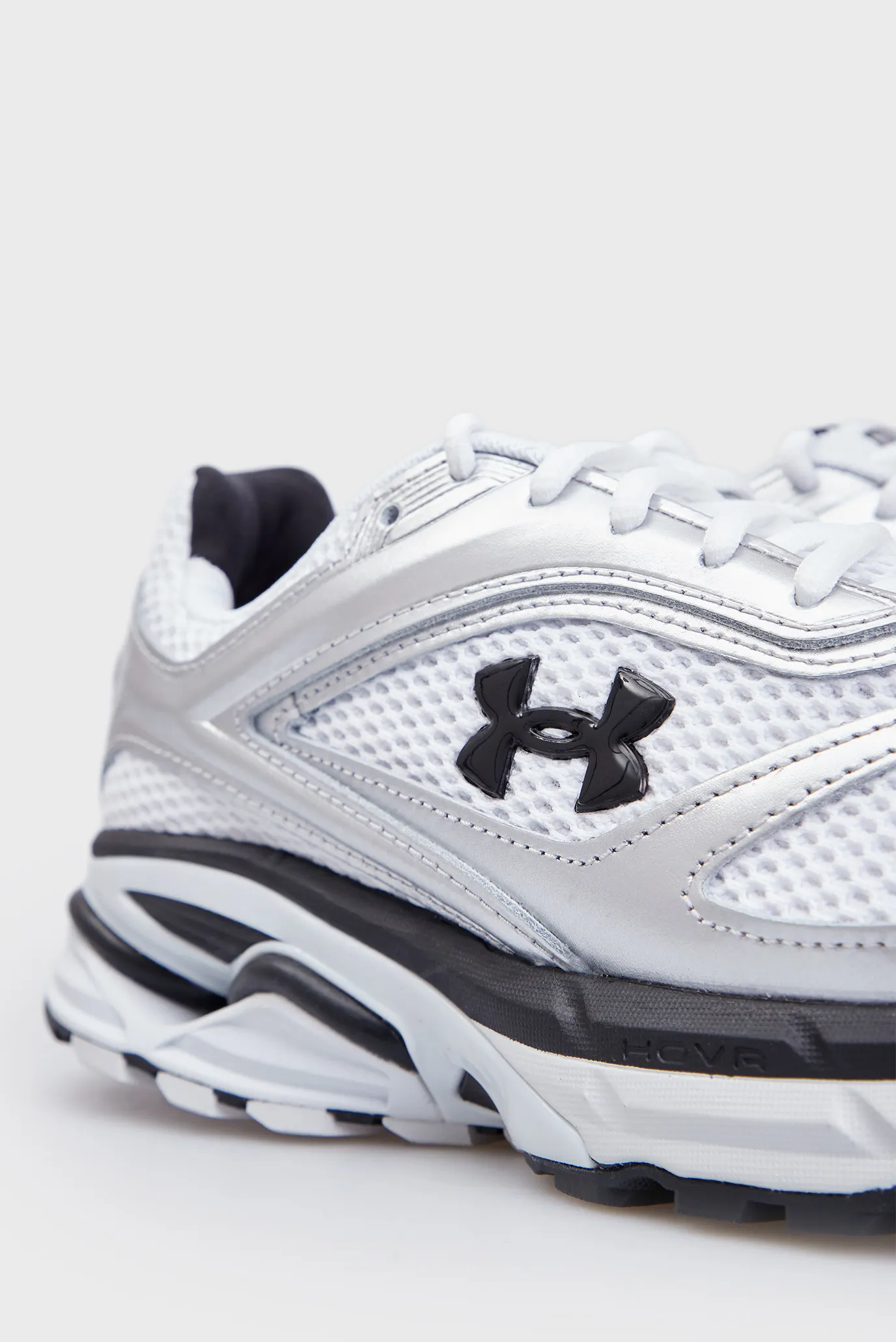 Серебристые кроссовки UA HOVR Apparition RTRFTR TC 2