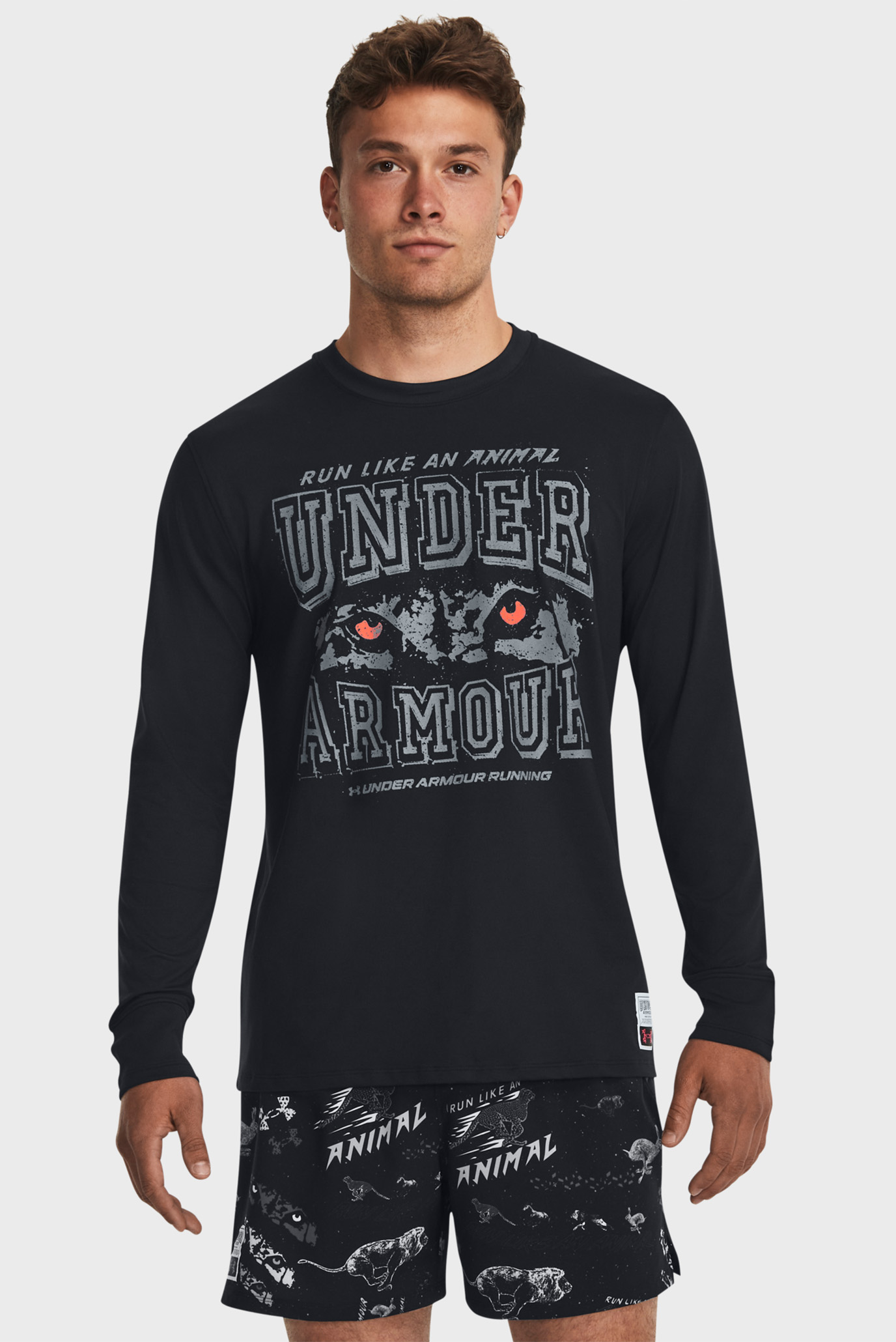 Мужской черный лонгслив UA RUN LIKE A LONG SLEEVE 1