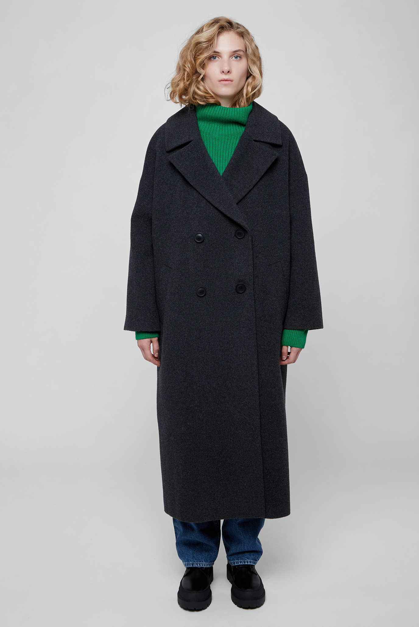 Женское серое шерстяное пальто 1