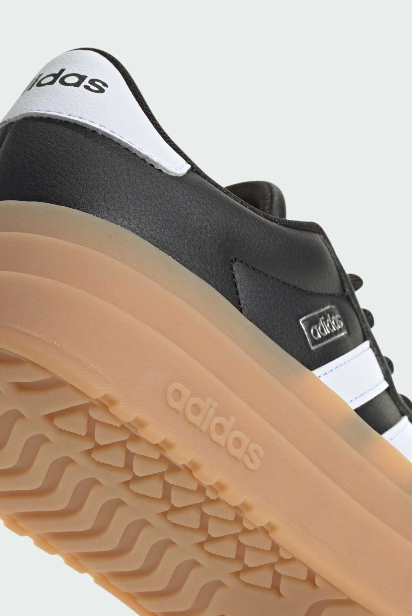 Женские черные сникерсы VL Court Bold 8